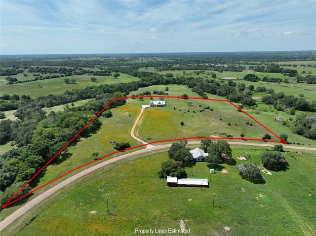 2165 County Road 250 RD, Weimar, TX 78962