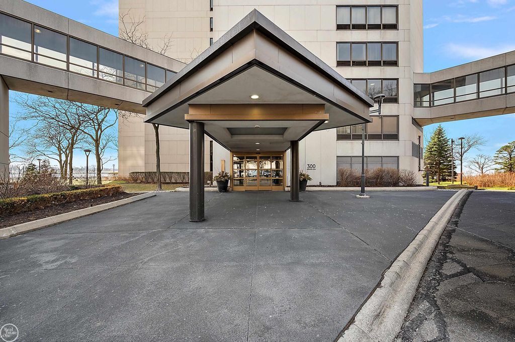 1001 W Jefferson Ave Unit 7B Avenue, Detroit, MI 48226