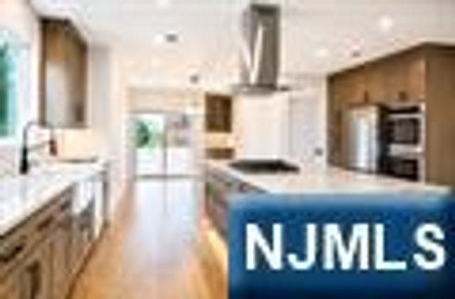 29 6th Street, North Arlington, NJ 07031