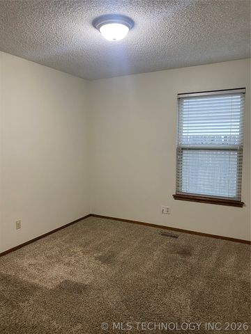 1321 W Quantico Place, Broken Arrow, OK 74011