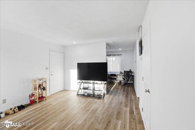 3405 Dorbrandt Street, Anchorage, AK 99503