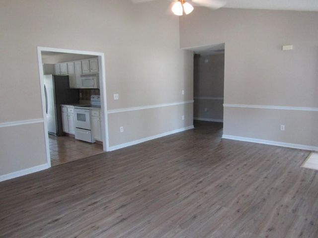 2208 Seaford Dr., Longs, SC 29568