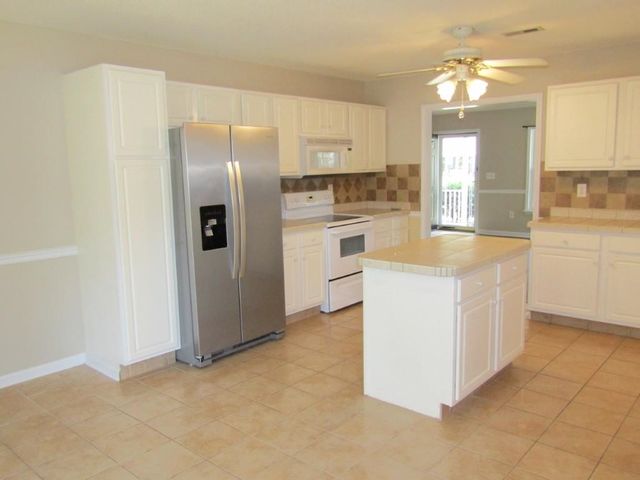 2208 Seaford Dr., Longs, SC 29568