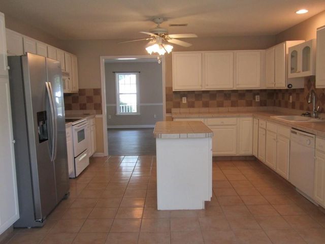 2208 Seaford Dr., Longs, SC 29568