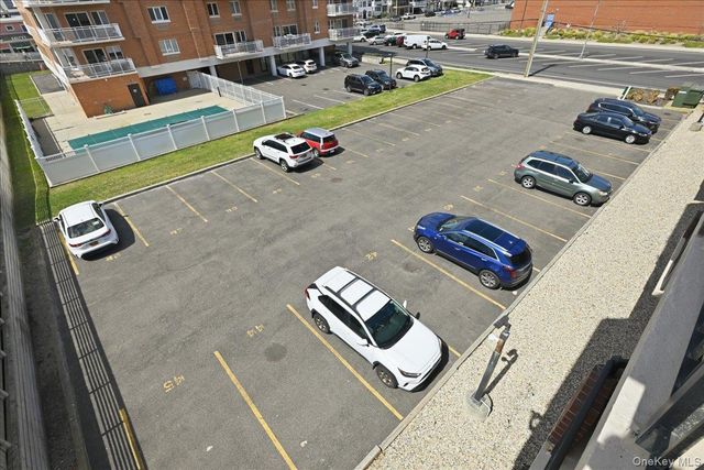 750 W Broadway 4Q, Long Beach, NY 11561