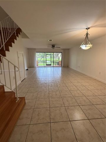 3855 Estepona Ave 10-D-1, Doral, FL 33178