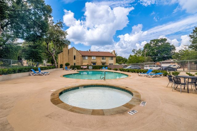 2650 Custer Parkway D, Richardson, TX 75080