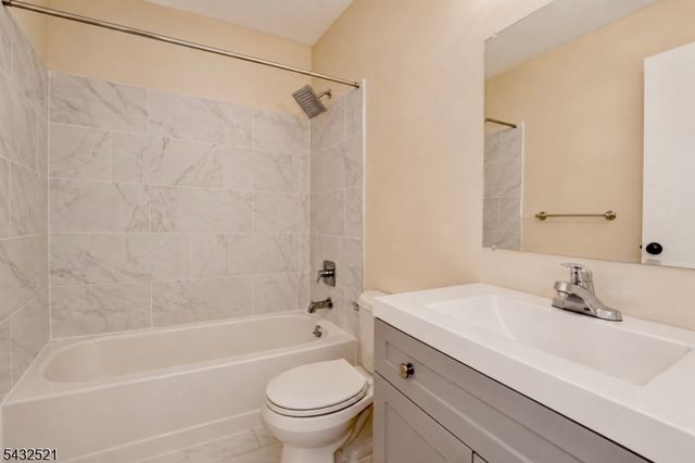 5143 Beech Ct, South Brunswick Twp., NJ 08852
