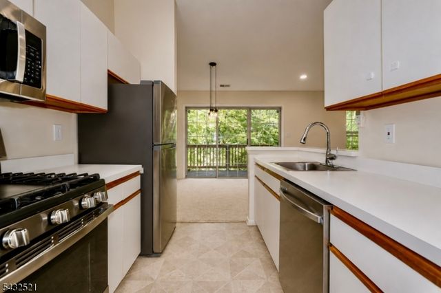 5143 Beech Ct, South Brunswick Twp., NJ 08852