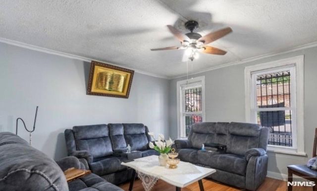 11 5th Street, Paterson, NJ 07522