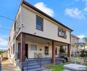 11 5th Street, Paterson, NJ 07522