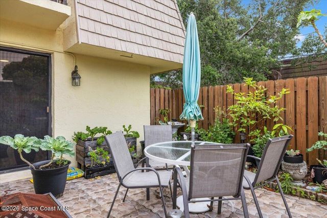1170 6th Avenue 11, Vero Beach, FL 32960