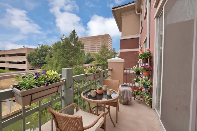 330 Las Colinas Boulevard E 338, Irving, TX 75039