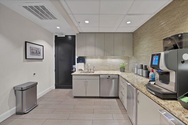 330 Las Colinas Boulevard E 338, Irving, TX 75039