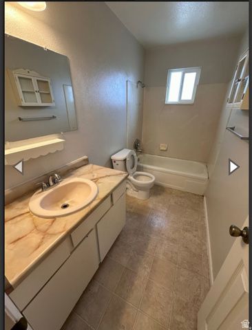 106 W 250 S, Wellington, UT 84542