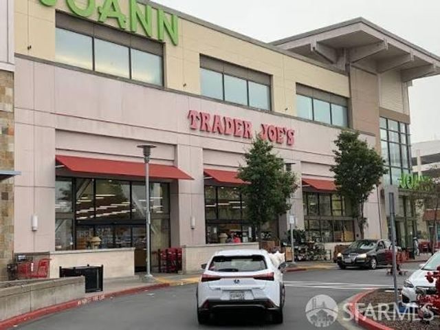 1137 Hanover Street, Daly City, CA 94014