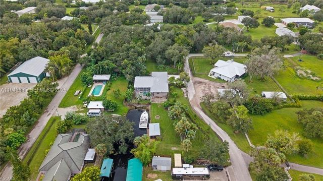 1981 Carbonata Drive, Other City - In The State Of Florida, FL 33920