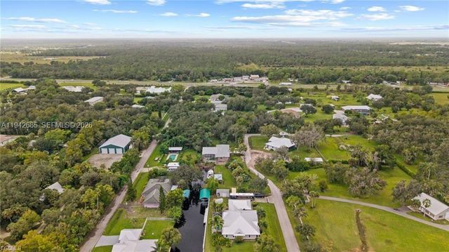 1981 Carbonata Drive, Other City - In The State Of Florida, FL 33920