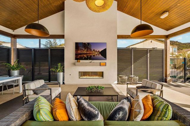 307 Seedling Way, Fallbrook, CA 92028