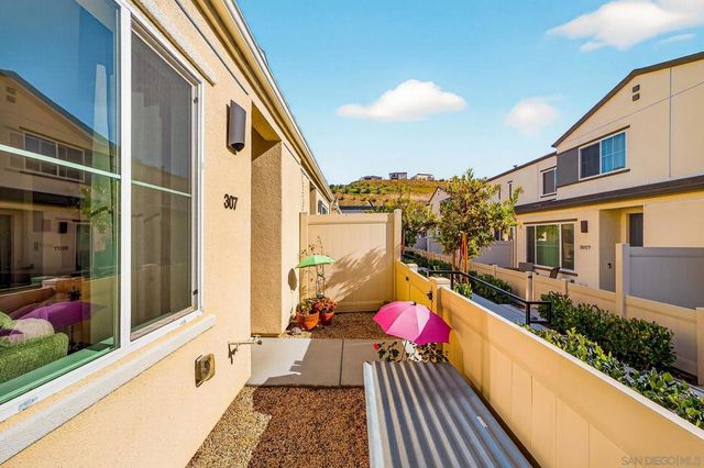 307 Seedling Way, Fallbrook, CA 92028