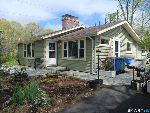 3 Vinegar Hill Road, Ledyard, CT 06335