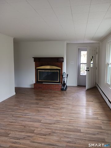 3 Vinegar Hill Road, Ledyard, CT 06335