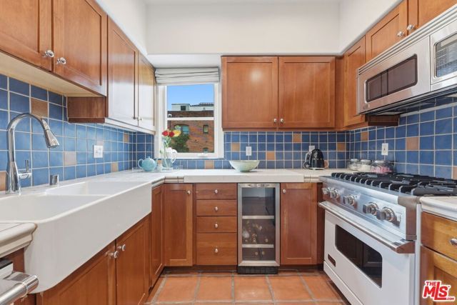 1414 N Harper Avenue 5, West Hollywood, CA 90046