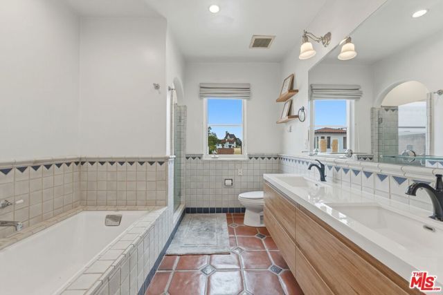 1414 N Harper Avenue 5, West Hollywood, CA 90046