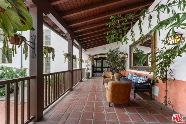 1414 N Harper Avenue 5, West Hollywood, CA 90046