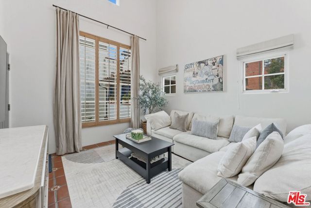 1414 N Harper Avenue 5, West Hollywood, CA 90046