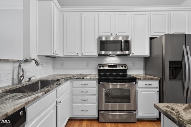 5710 Corbon Crest Lane, Raleigh, NC 27612