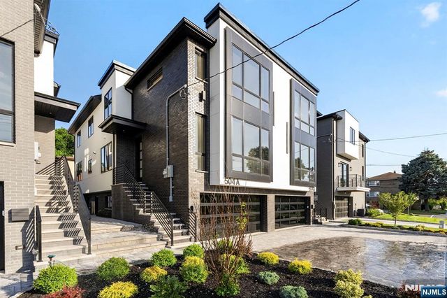504 2nd Street A, Palisades Park, NJ 07650