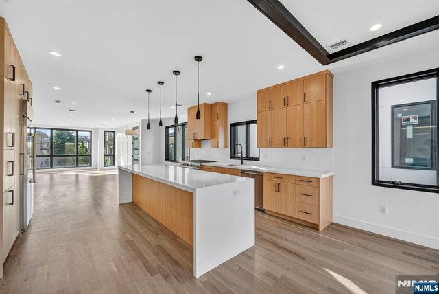 504 2nd Street A, Palisades Park, NJ 07650