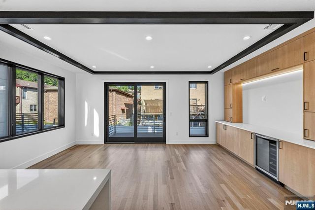 504 2nd Street A, Palisades Park, NJ 07650