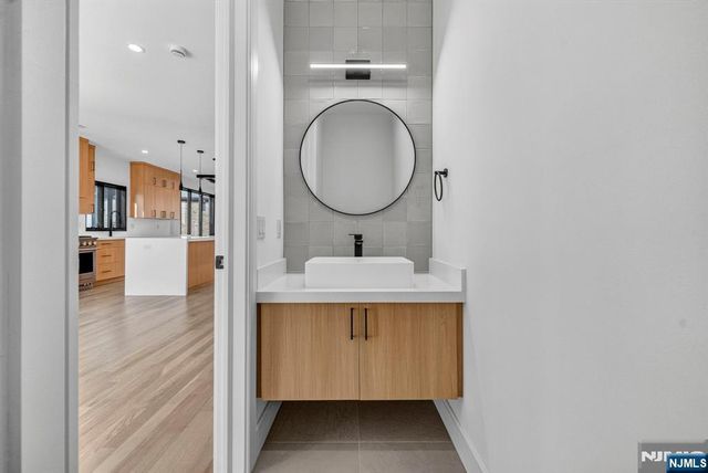 504 2nd Street A, Palisades Park, NJ 07650