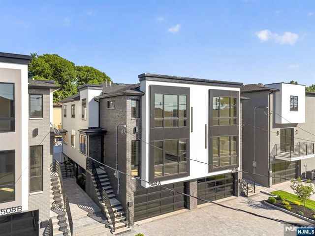 504 2nd Street A, Palisades Park, NJ 07650