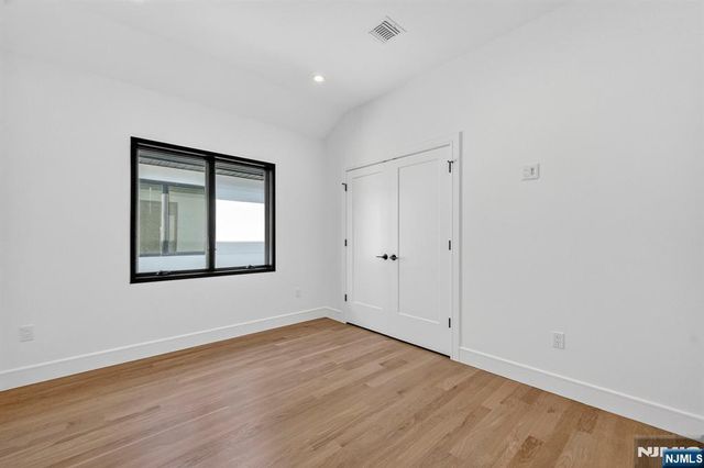 504 2nd Street A, Palisades Park, NJ 07650