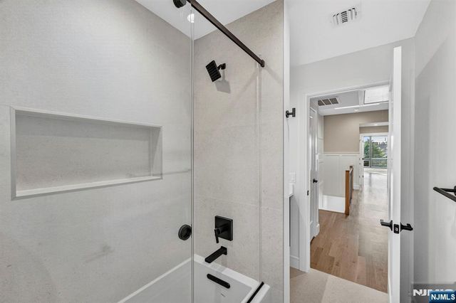504 2nd Street A, Palisades Park, NJ 07650