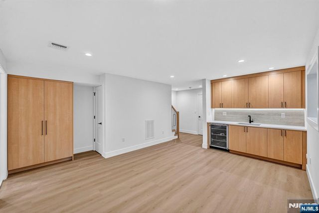 504 2nd Street A, Palisades Park, NJ 07650