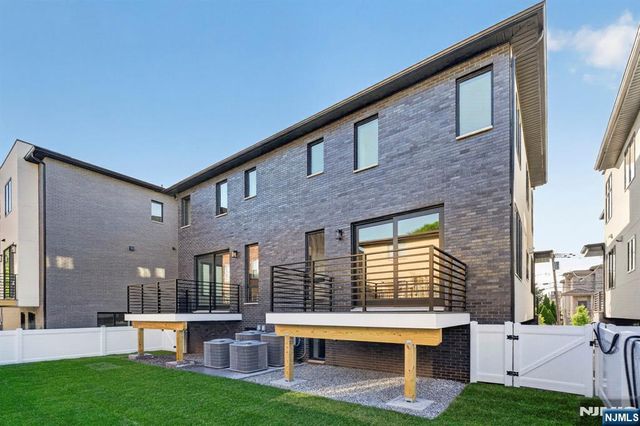 504 2nd Street A, Palisades Park, NJ 07650