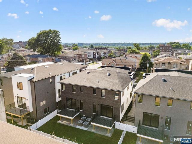 504 2nd Street A, Palisades Park, NJ 07650