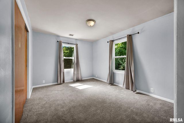 307 WAGNER Street, Washington, IL 61571