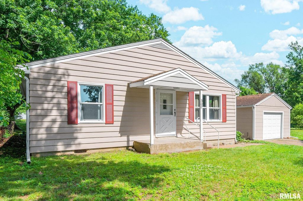 307 WAGNER Street, Washington, IL 61571