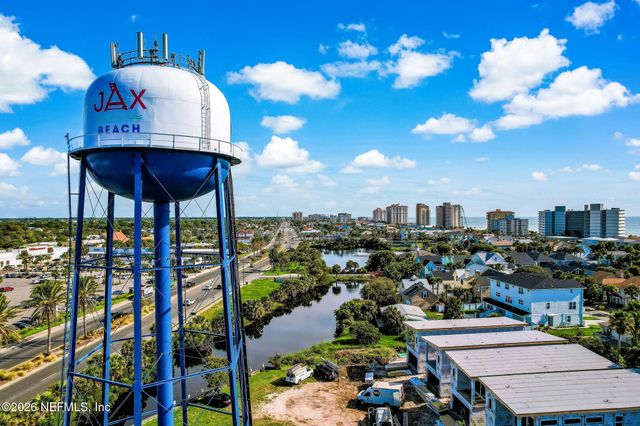 811 1ST Street S 10, Jacksonville Beach, FL 32250