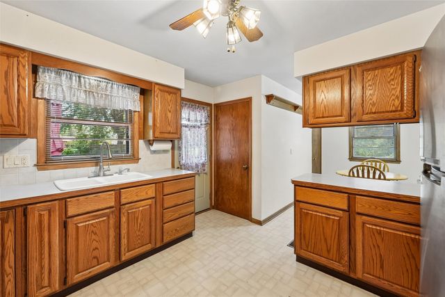1780 NW 70th Place, Ankeny, IA 50023