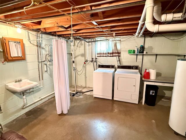 1780 NW 70th Place, Ankeny, IA 50023