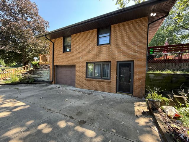 1780 NW 70th Place, Ankeny, IA 50023