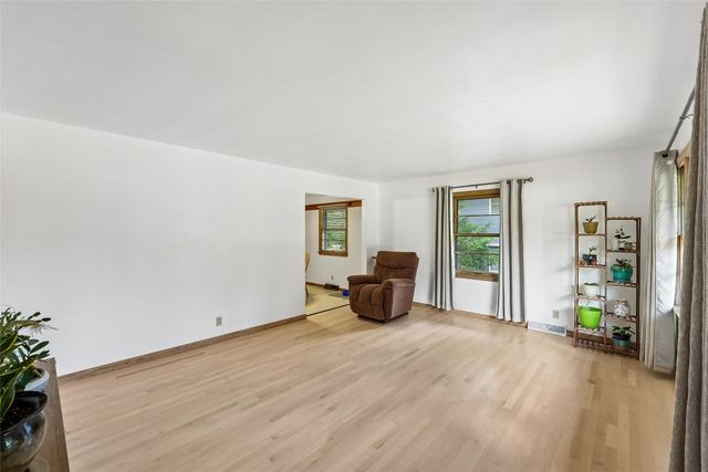 1780 NW 70th Place, Ankeny, IA 50023