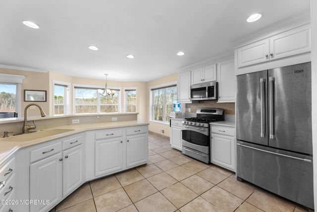 31 Cottonwood Drive, Jackson, NJ 08527