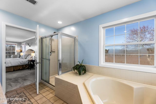 31 Cottonwood Drive, Jackson, NJ 08527